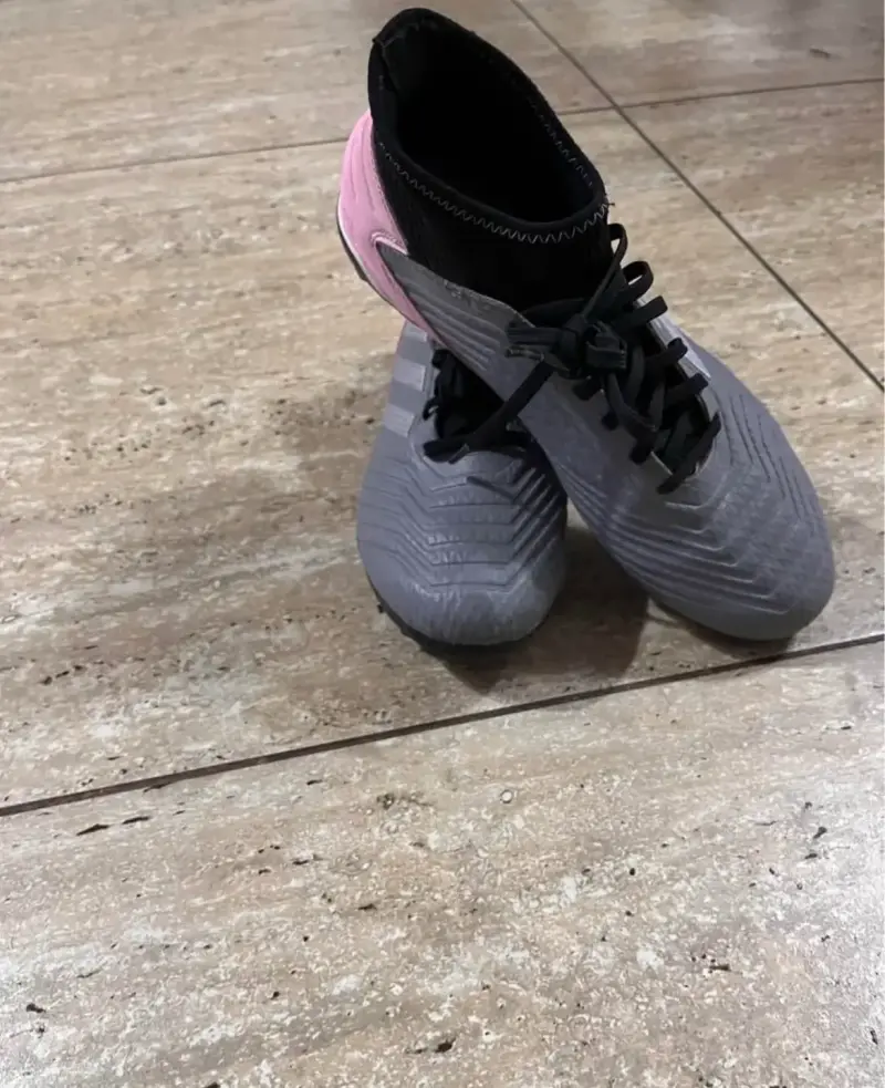 Zapatillas de fútbol grises - 3