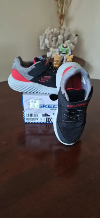 Zapatillas negras Skechers niños - miniatura 1