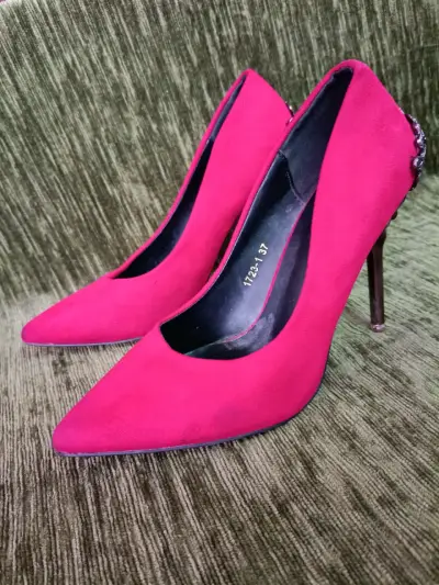 Zapatos de tacón rojo talla 37 - miniatura 1