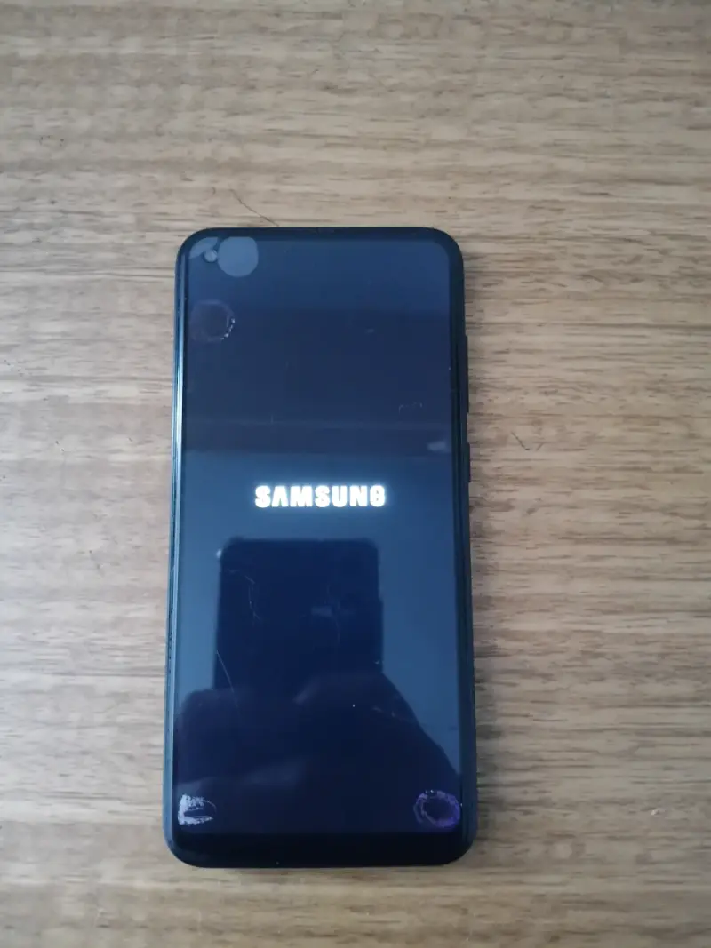 Samsung Galaxy A11 usado - 5