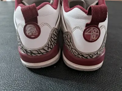 Zapatillas deportivas blancas y burdeo - miniatura 3