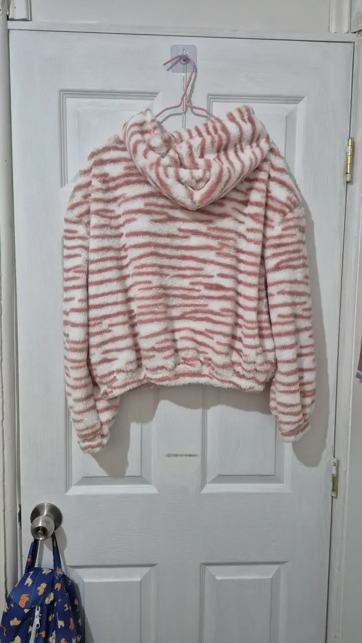 Chaqueta peluda rosada animal print talla estándar - 2