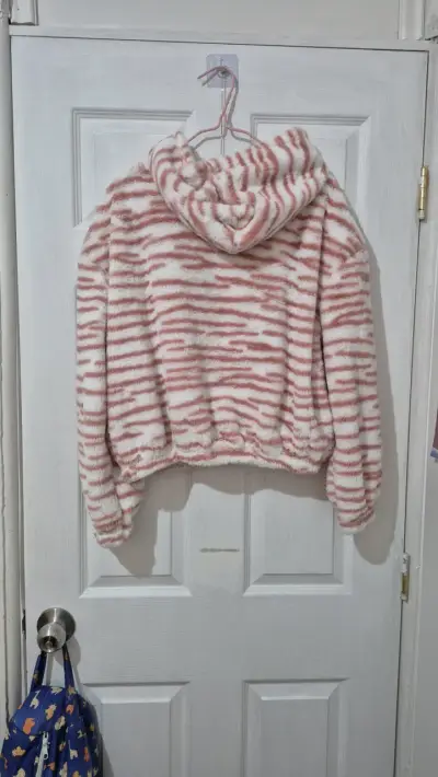 Chaqueta peluda rosada animal print talla estándar - miniatura 2