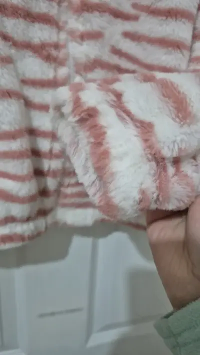 Chaqueta peluda rosada animal print talla estándar - miniatura 5
