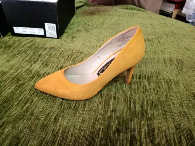 Zapatos de tacón mostaza talla 36 - miniatura 3