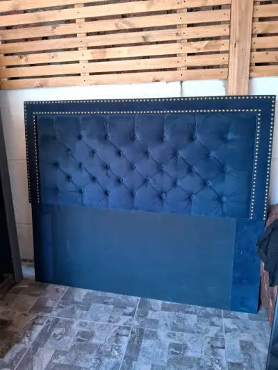 Cabecero de cama acolchado azul - miniatura 2
