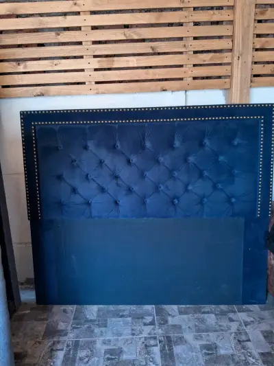 Cabecero de cama acolchado azul - miniatura 4