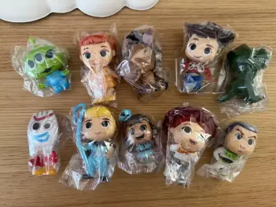 Toy Story con set  de 10 figuras de colección - miniatura 2