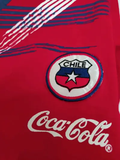 Polera de entrenamiento de Chile en los años 90"s - miniatura 2