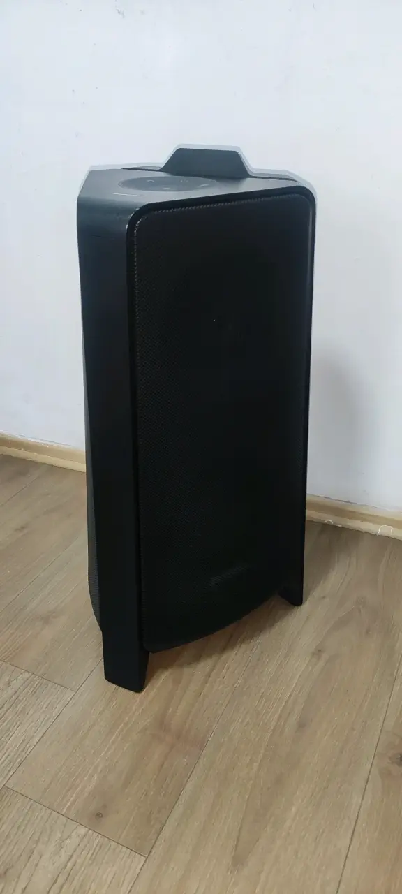 Parlante Samsung mxt50 negro potente - 3