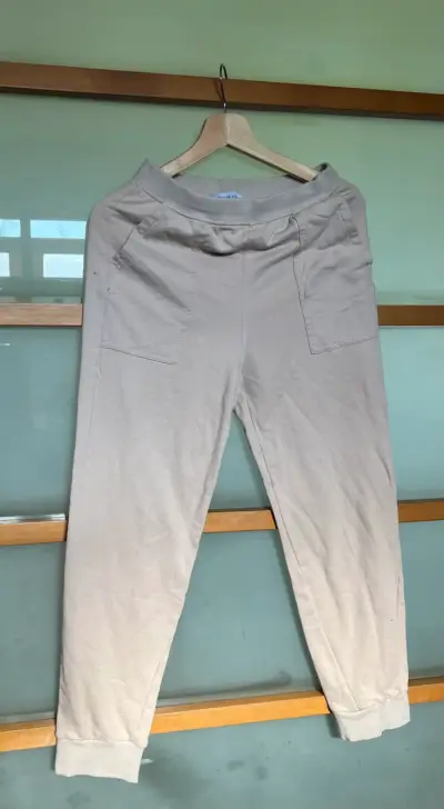 Buzo beige casual mujer - miniatura 1