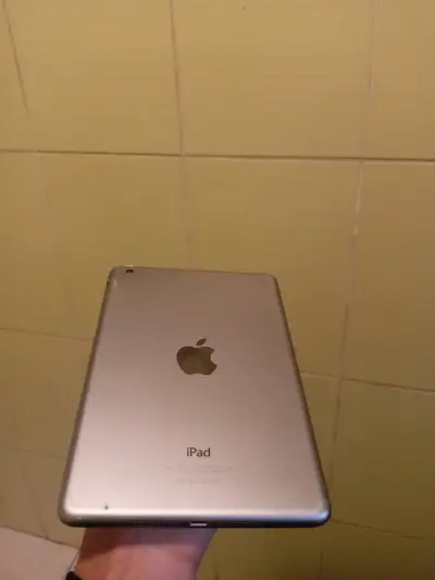Tableta Apple iPad gris - miniatura 5