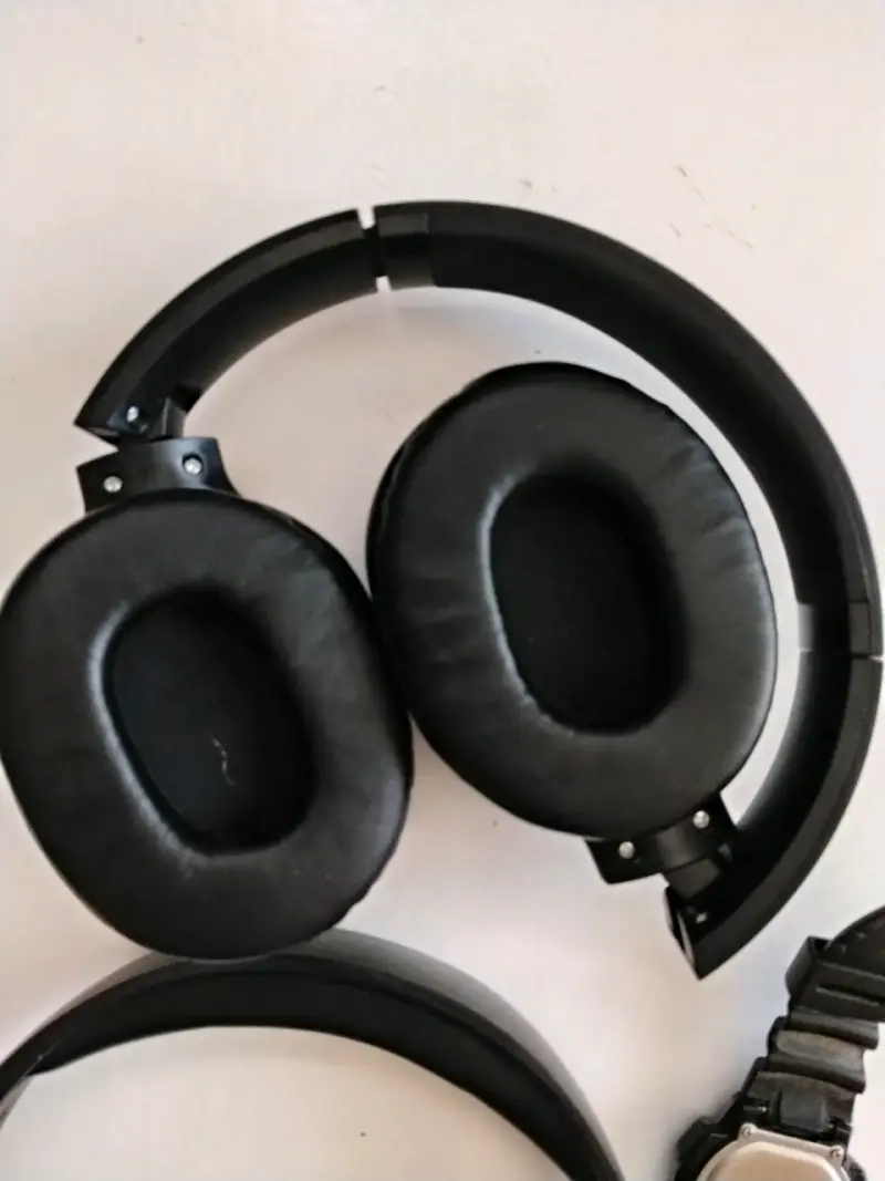 Auriculares Bluetooth negros - 4
