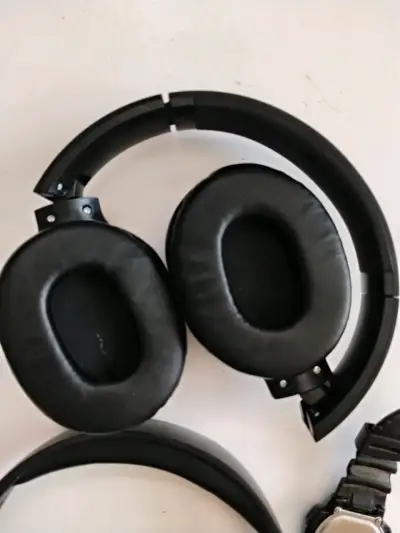Auriculares Bluetooth negros - miniatura 4