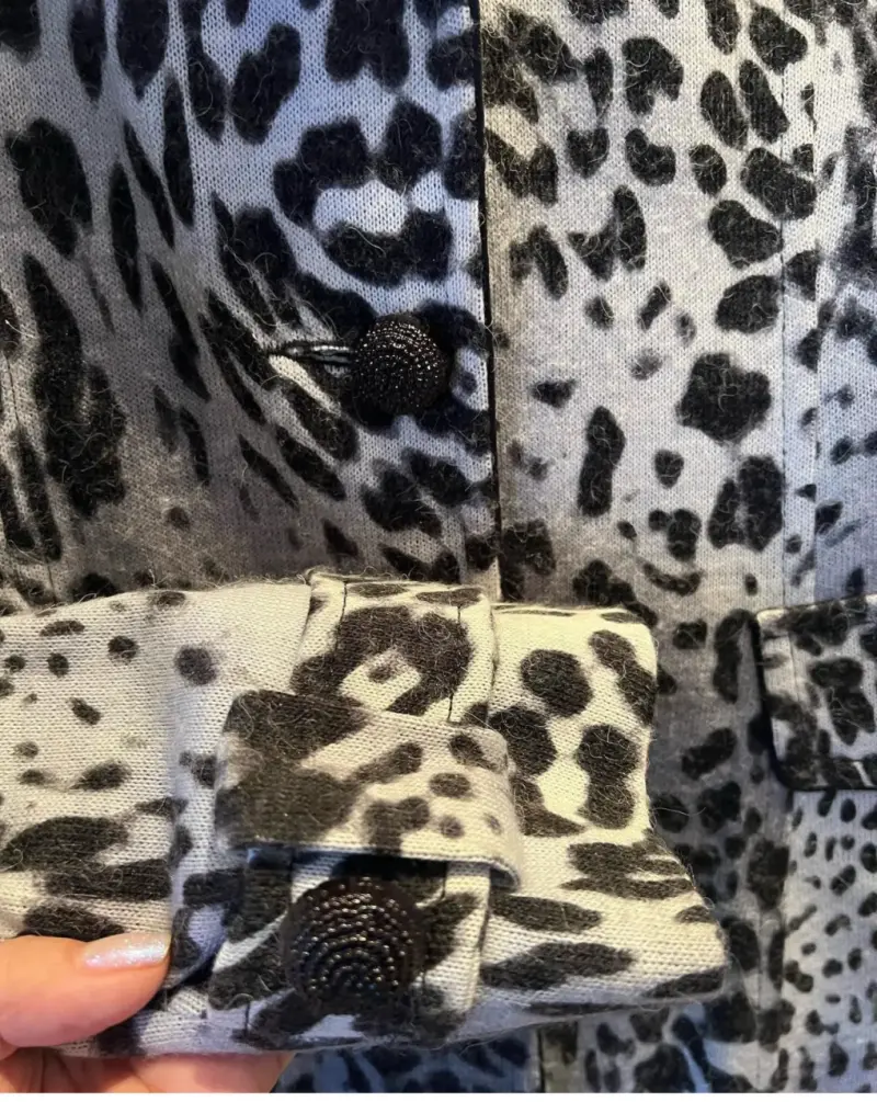 Abrigo estampado animal print - 2