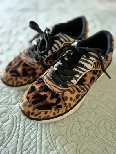 Zapatillas estampado animal print - miniatura 1