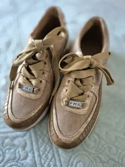 Zapatillas doradas PMK - miniatura 1