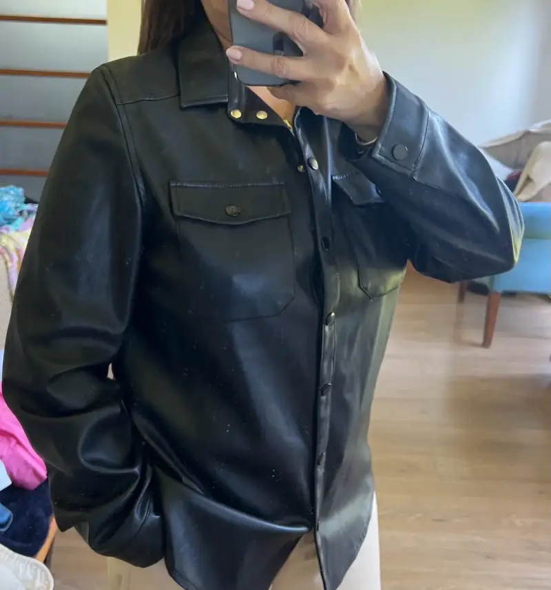 Camisa negra de mujer eco cuero - 4