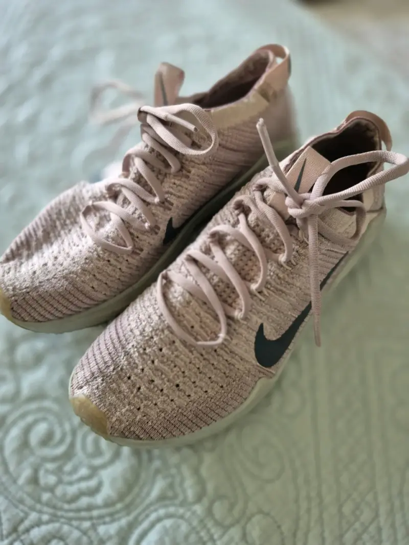 Zapatillas Nike Flyknit Beige - 1