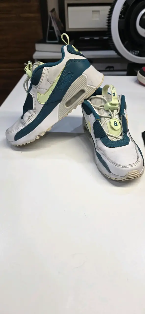 Zapatillas niña deportivas blanco y verde - 1