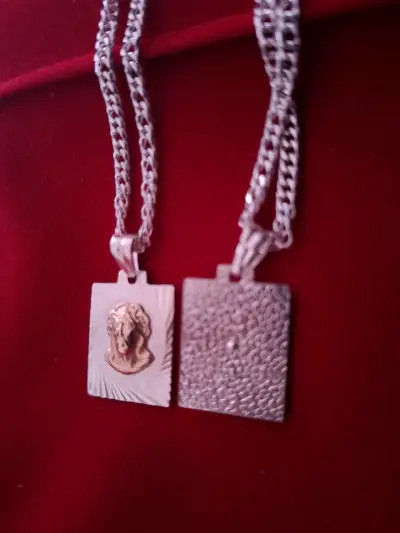 Cadenas de plata 925 con dije 950 y bañado en oro. - miniatura 2