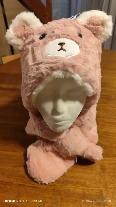 Gorro de peluche con orejas - miniatura 2
