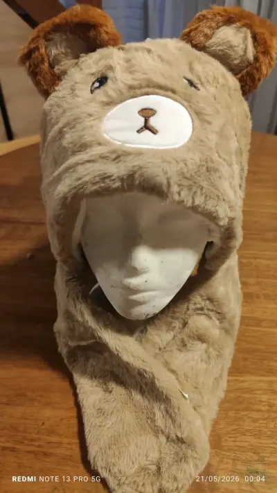 Gorro de peluche con orejas - miniatura 4