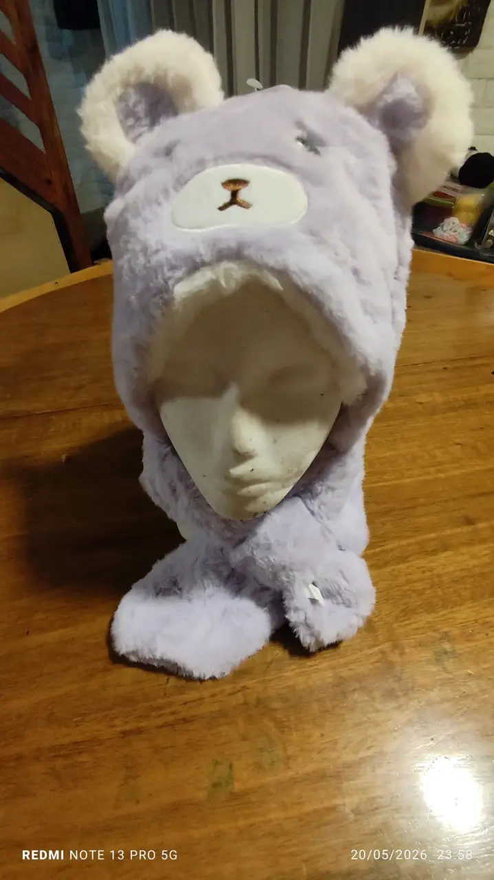 Gorro de peluche con orejas - 6