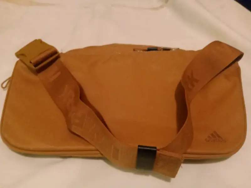Banano color camel adidas - 3