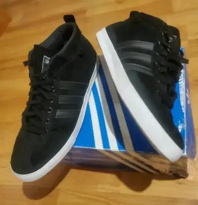 Zapatillas Adidas gazelle 42 - miniatura 1