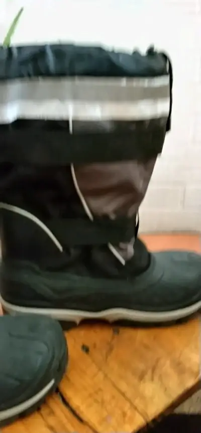 Botas de seguridad para nieve - miniatura 3