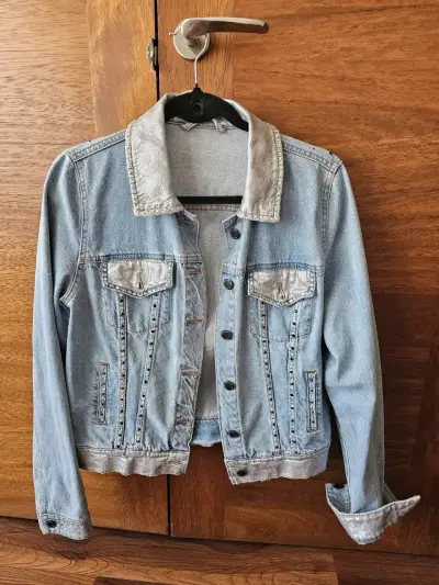 Chaqueta de mezclilla azul con brillo - miniatura 1