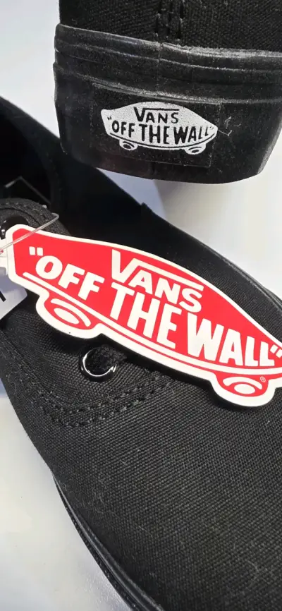 Zapatillas negras Vans nuevas - miniatura 6