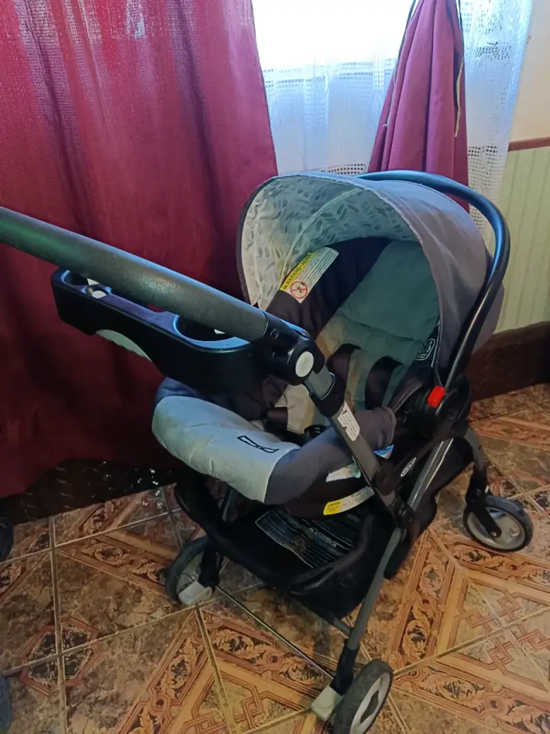 Coche porta huevito Graco - 1