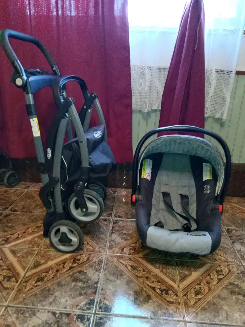 Coche porta huevito Graco - 2