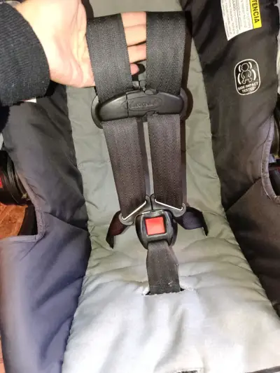Coche porta huevito Graco - miniatura 3