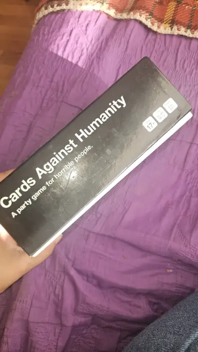 Juego Cards Against Humanity - miniatura 1