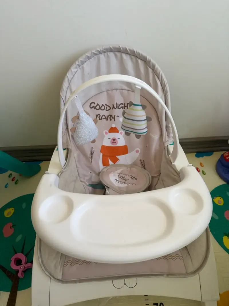 Silla mecedora para bebé - 1