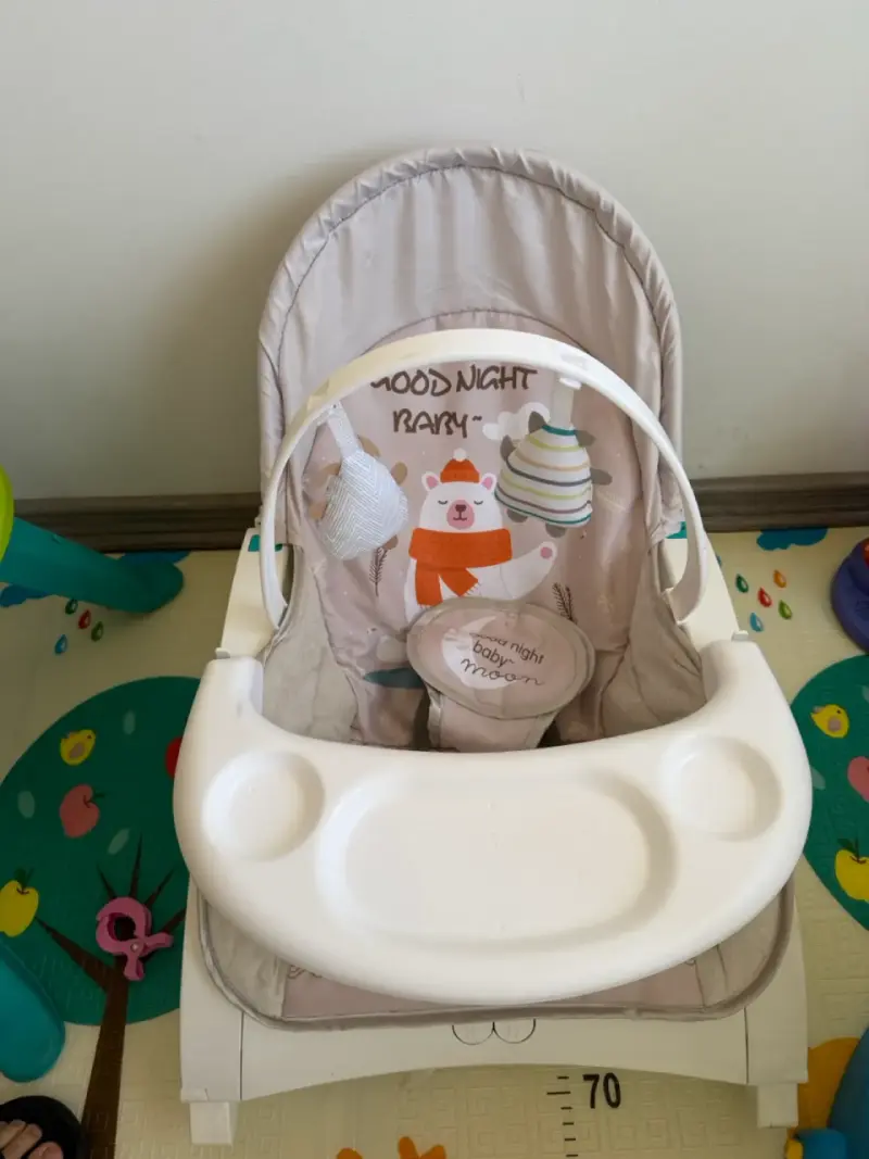 Silla mecedora para bebé - 2