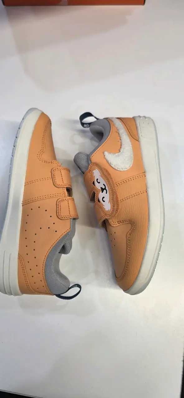Zapatillas infantiles naranjas Nike - 4