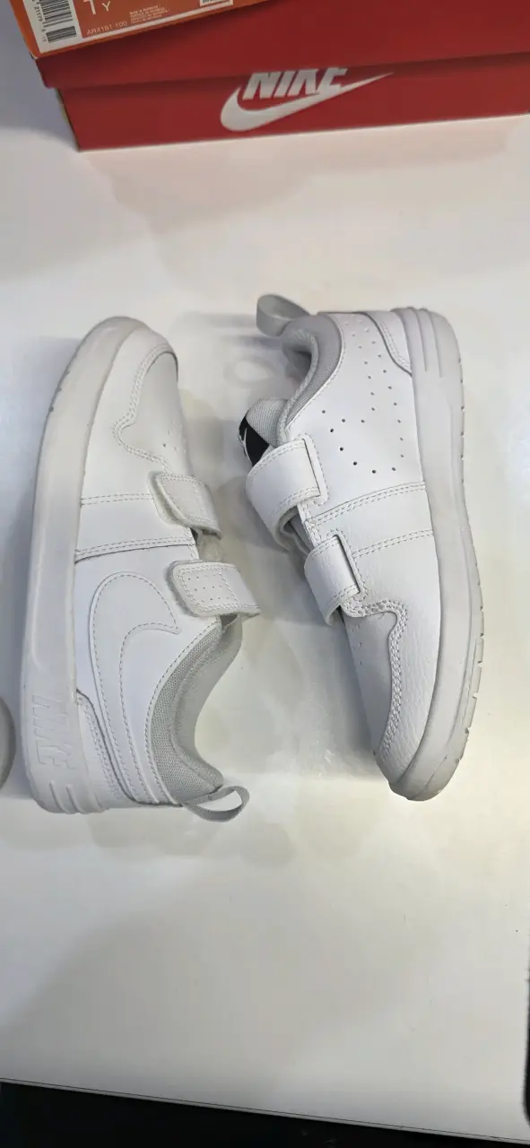 Zapatillas Nike blancas para niños - 3