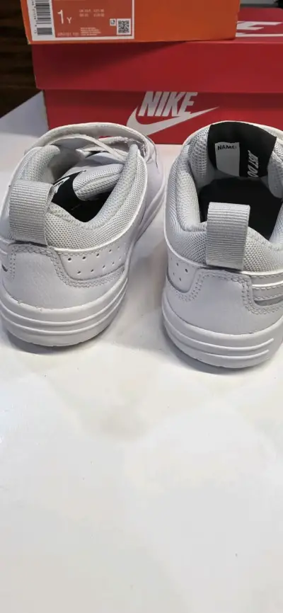 Zapatillas Nike blancas para niños - miniatura 5