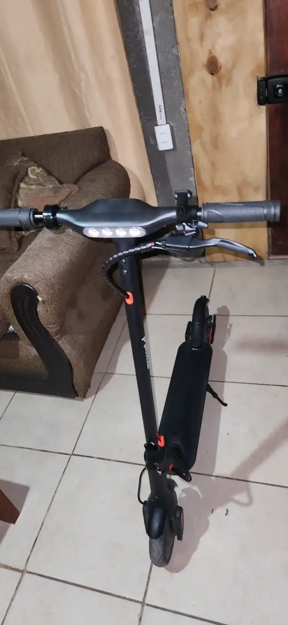 Scooter eléctrico plegable - 1