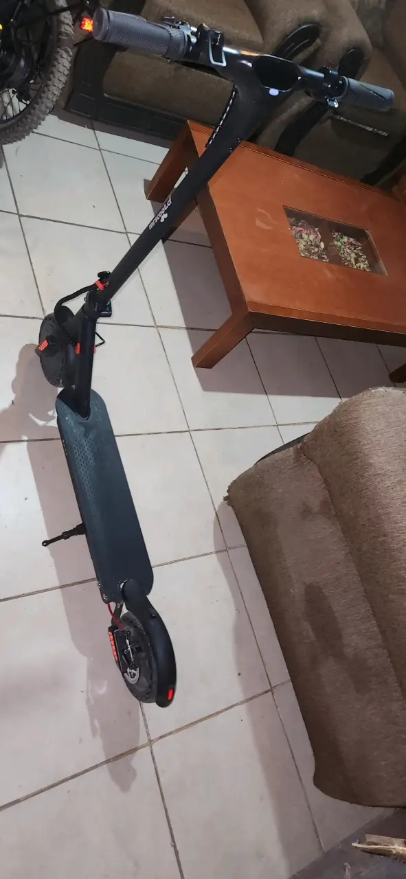 Scooter eléctrico plegable - 2