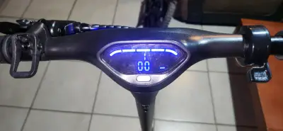 Scooter eléctrico plegable - miniatura 3
