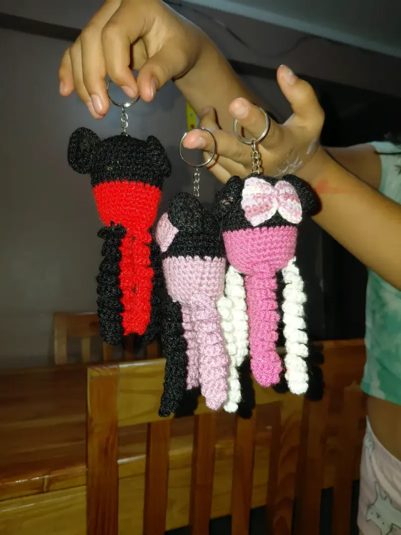 Lote de tejidos a crochet - 4