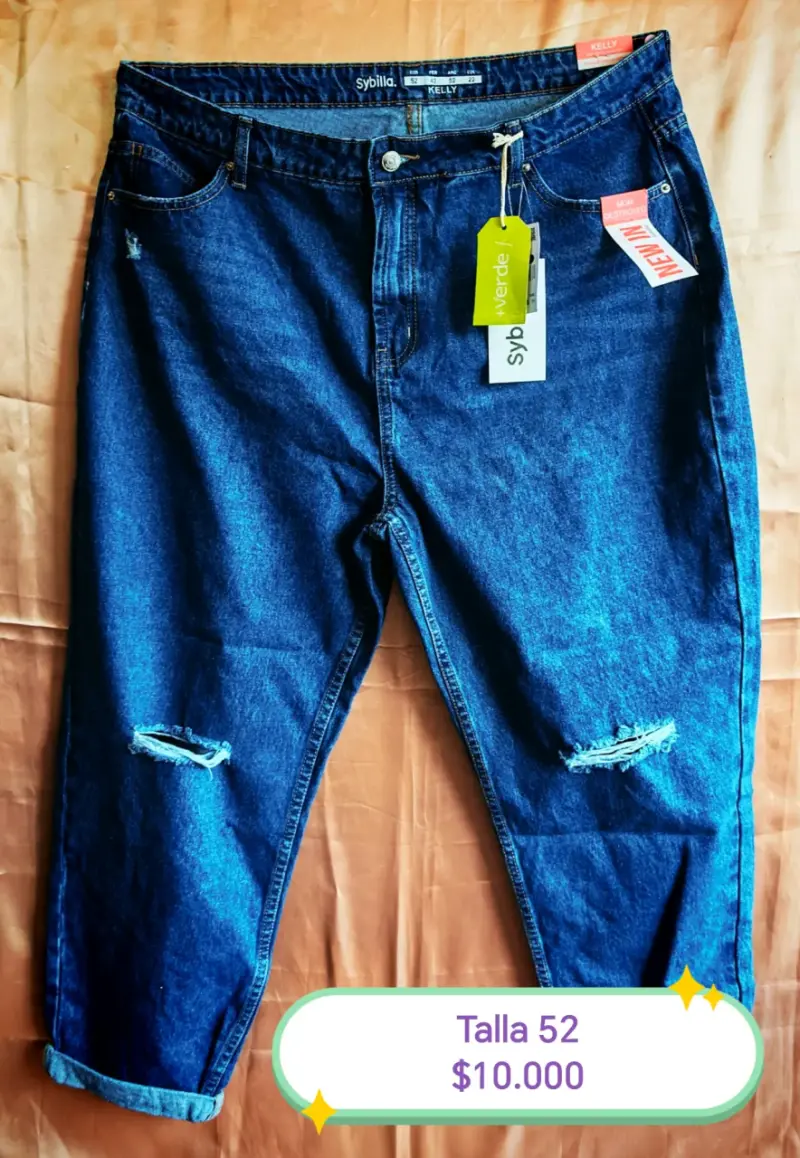 Jeans, poleras y casaca. - 3