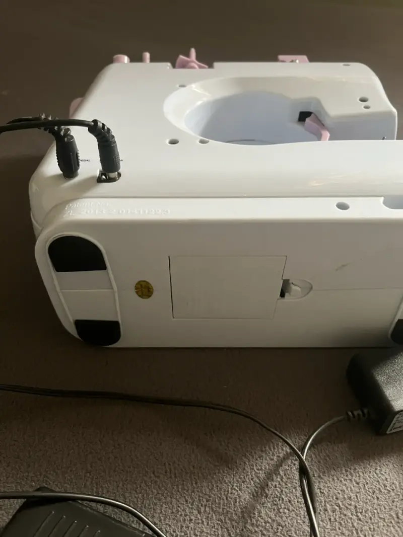 Máquina de coser compacta- para arreglar - 3