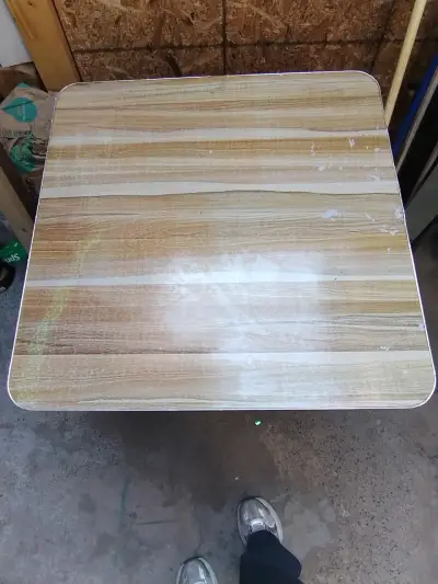 Mesa de comedor madera laminada - miniatura 1