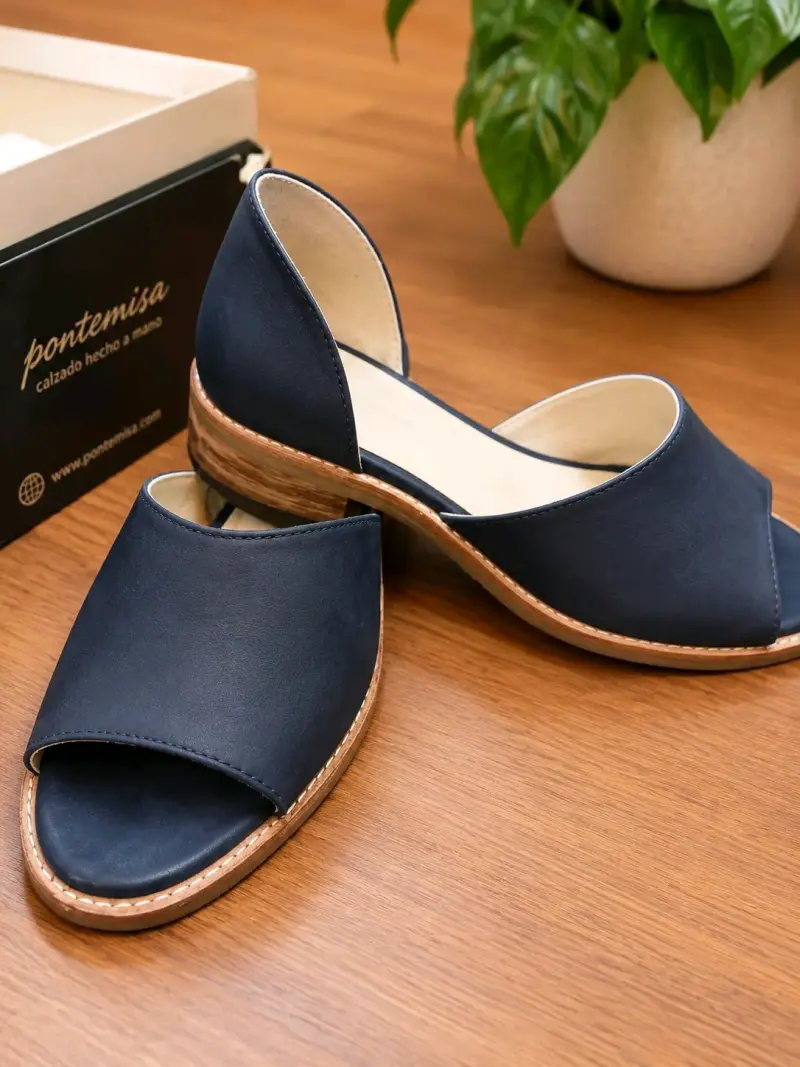 Sandalias azul oscuro de mujer